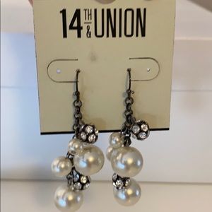 Earrings/ bundle w/another for 20% off